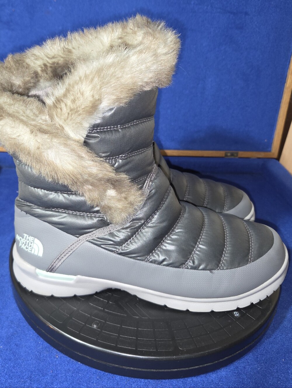 The North Face Women's Thermoball Microbaffle Bootie II Winter Boots, Sz. 10-US